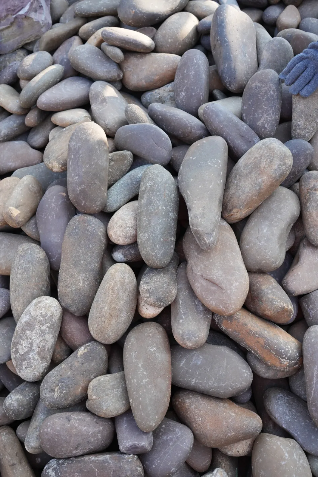 Pebble & River Stones stone and rock pebbles kerala (41)