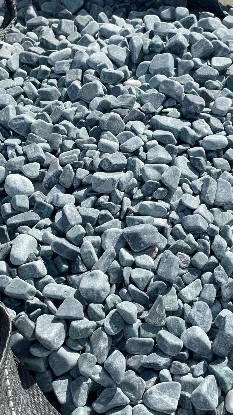 Pebble & River Stones stone and rock pebbles kerala (8)