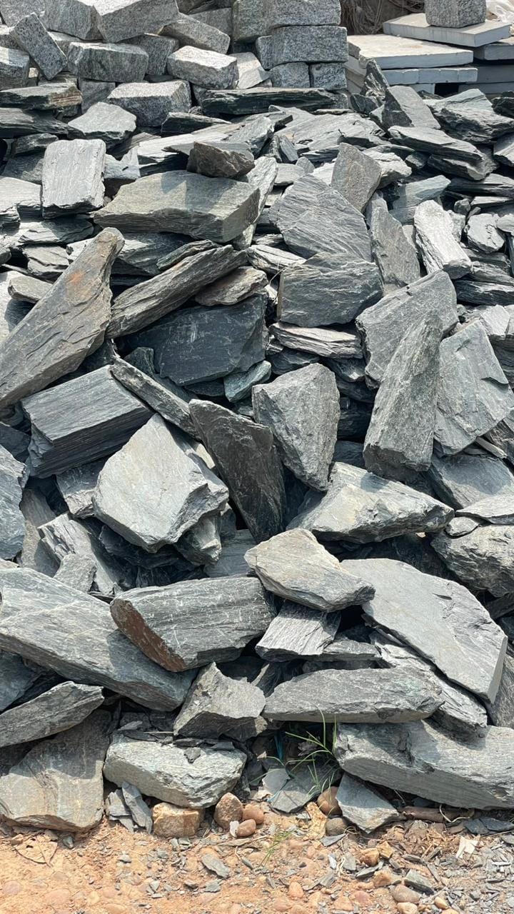 Natural Landscape Boulder Layered flat grey slate stones for clean waterfall cascades